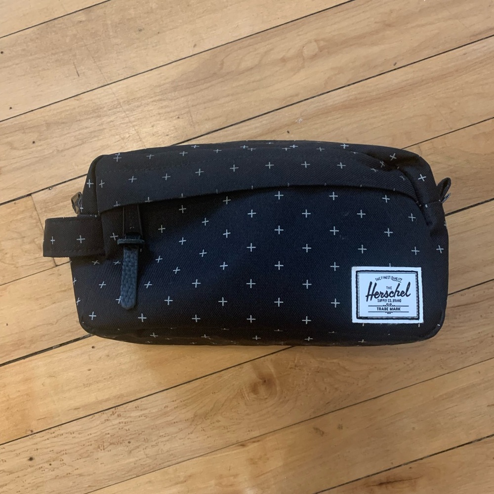 Herschel Supply Company - Travel Kit